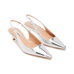 NWOT Steve Madden Kari Pump